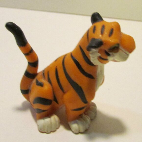 vintage Walt Disney Movie Magic box set 10 Golden Bookss with Rajah figure - Picture 11 of 16